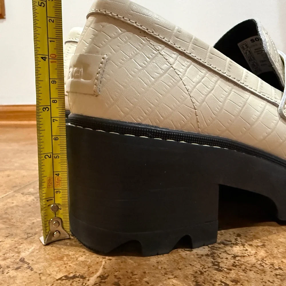 Sorel Joan Now City Loafers White Croc Embossed Leather Lug Sole 9.5 NWOB Chunky